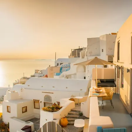 Nano Oia * Oia (Santorini)