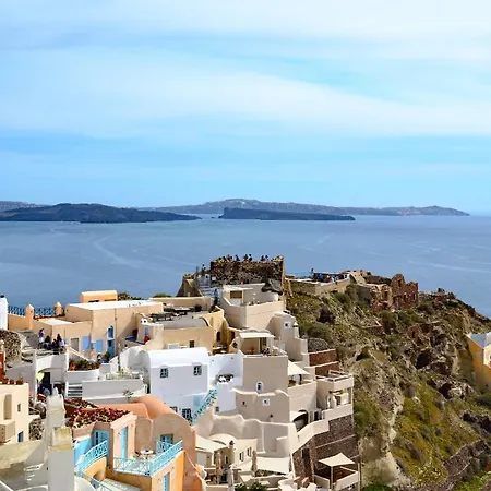 Nano Oia Villa *