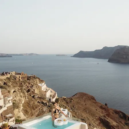 Nano Oia Villa