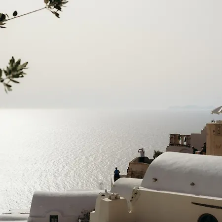 Nano Oia Villa *