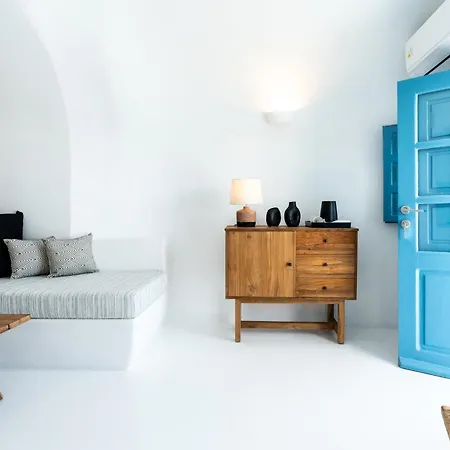 Nano Oia