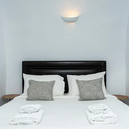 Nano Oia Oia (Santorini)