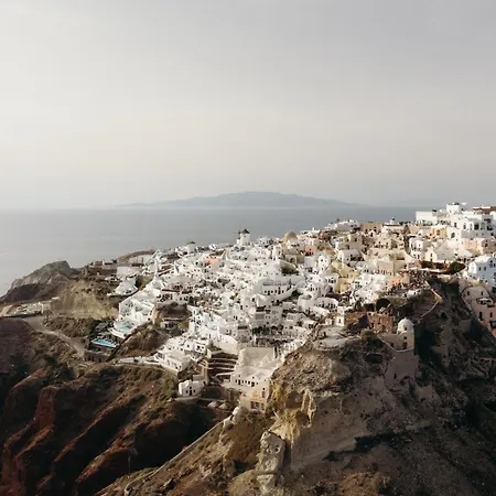 Nano Oia