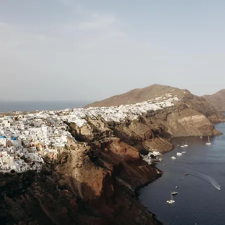 Nano Oia Villa